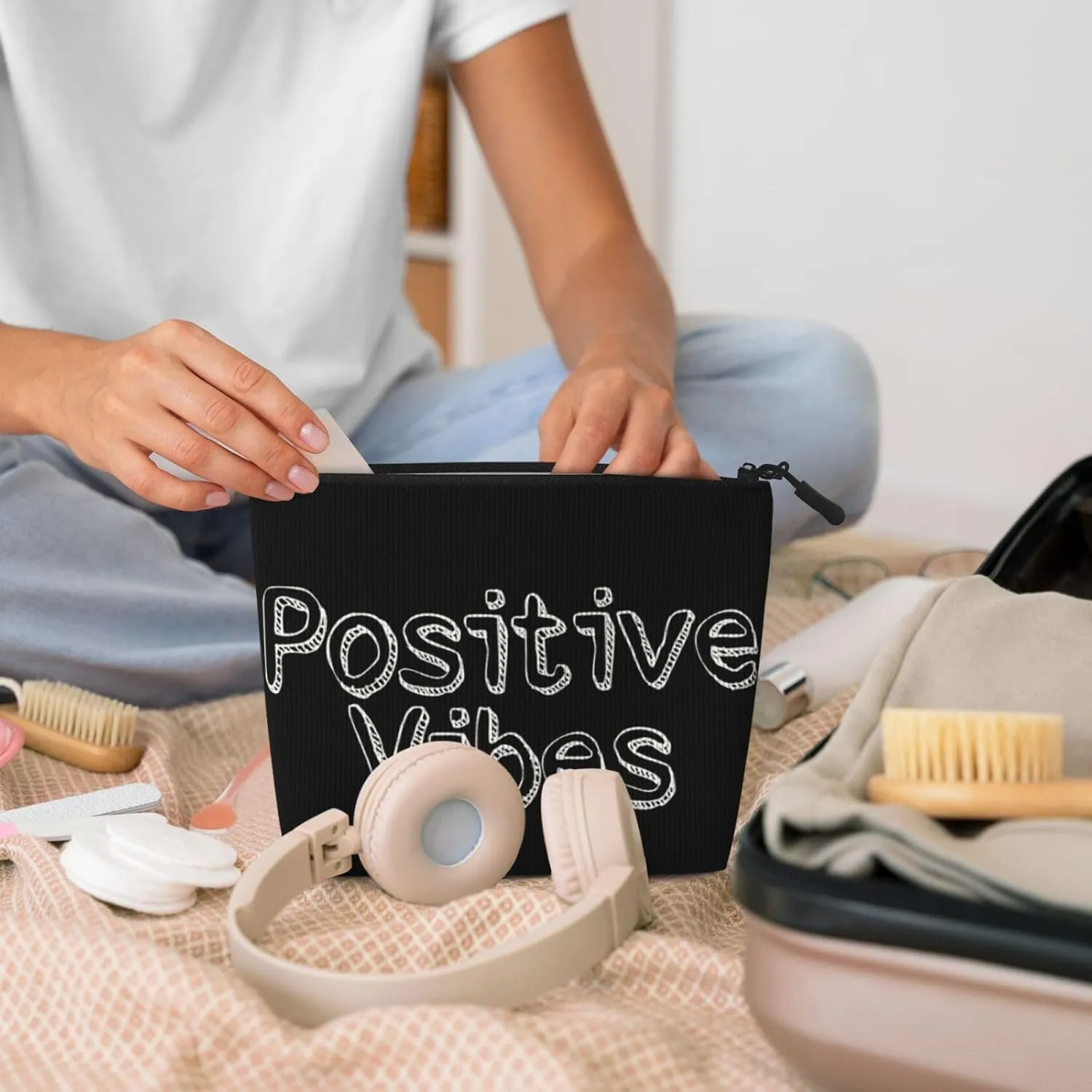 Text Series Positive Vibes Makeup Bag Birthday Gift Mother'S Day Gifts Are The Internal Capacity Is Large Light And Cute Suitable For Daily Life Travel Etc