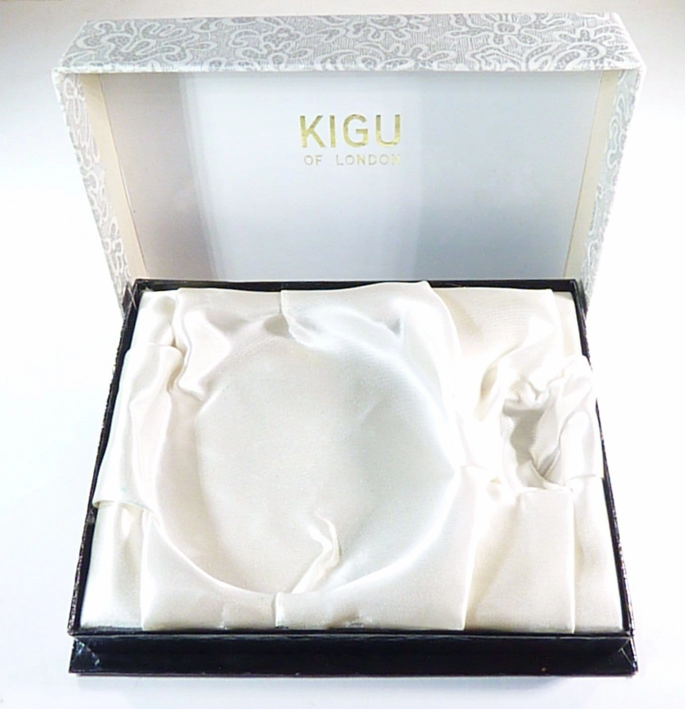 Unused Vintage Kigu Vanity Set 1970s